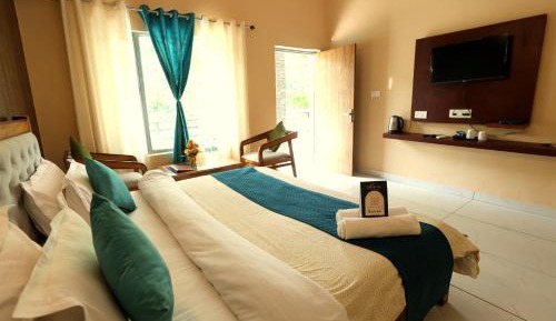 King Room with Pool View