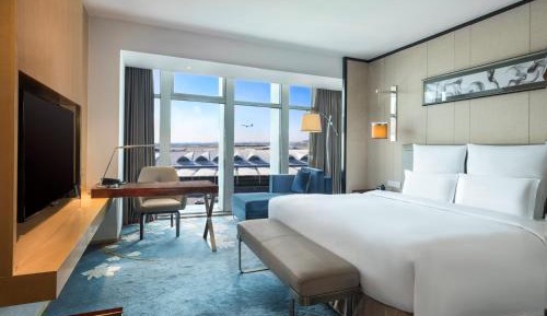 Executive King Room with View and Lounge Access