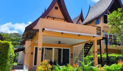 Villa - Beach Front