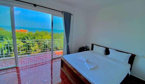 Deluxe Double Room with Balcony and Sea View