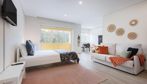 Studio Apartment with Balcony