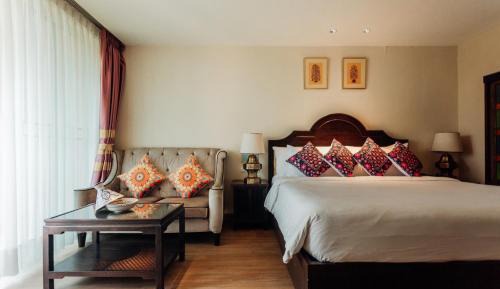 Superior King Room