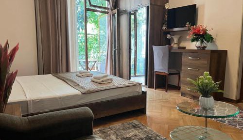 Triple Room with Garden View