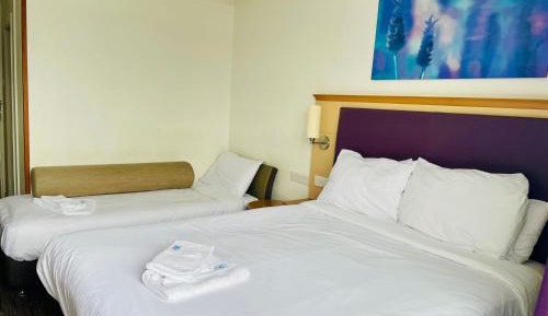 Standard Twin Room