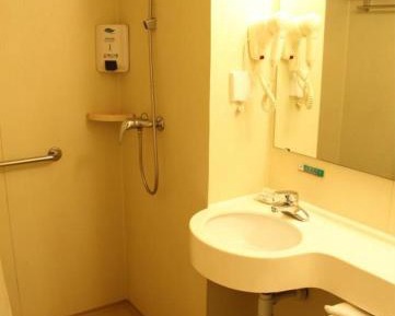 Standard Twin Room A