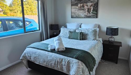 Deluxe Queen Room