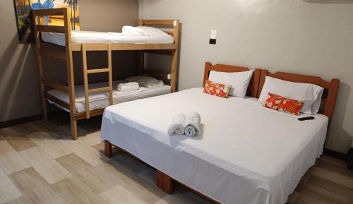 Deluxe One-Bedroom Apartment