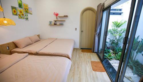 Twin Room with Private Bathroom