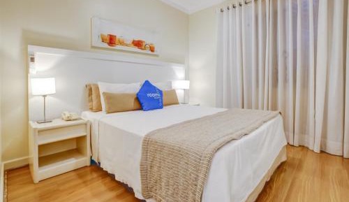 Superior One-Bedroom Apartment with Balcony