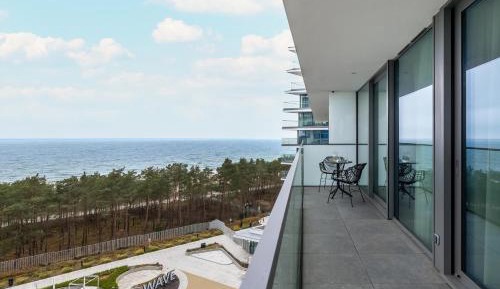 One-Bedroom Apartment with Sea View and Balcony