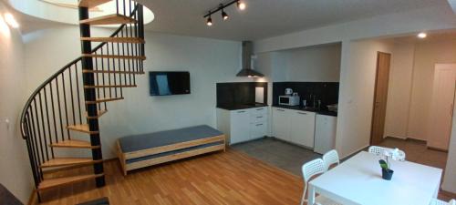 One-Bedroom Apartment