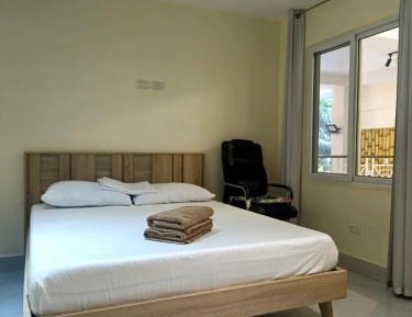Deluxe Double Room (2 Adults + 1 Child)