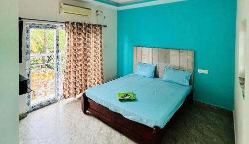 Deluxe Double Room (2 Adults + 1 Child)