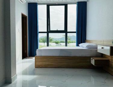 King Room with Mountain View