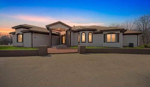 Superior Villa