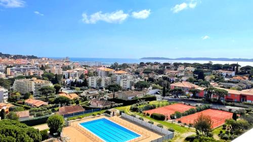Two-Bedroom Apartment with Sea View