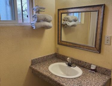 King Bed Non-Smoking