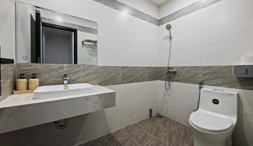 Two-Bedroom Deluxe Apartment