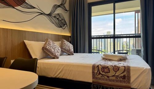 Studio Apartment with Balcony