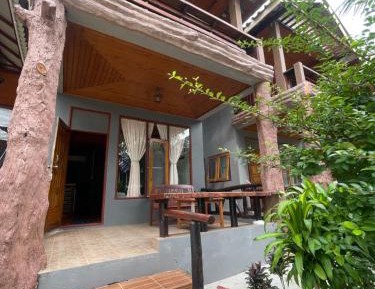 Bungalow with Air Conditioning