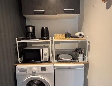 Single Room with Private Bathroom