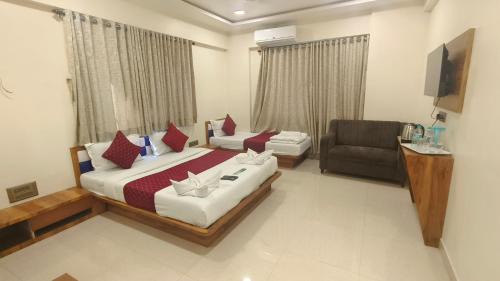 Luxury Triple Room