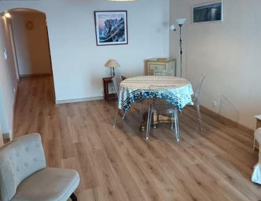 NICOLAS 2 SDB PRIVEE (20 RUE DORIA)