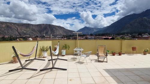 Apartment with Mountain View