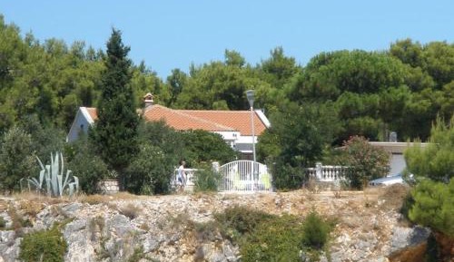 Villa - Beach Front