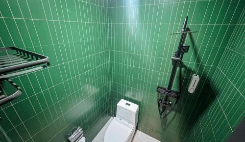 Deluxe Queen Studio 