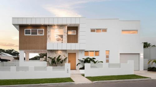 Four-Bedroom Holiday Home