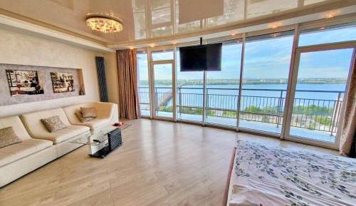 King Suite with Spa Bath