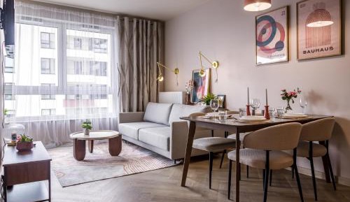 One-Bedroom Apartment with Balcony