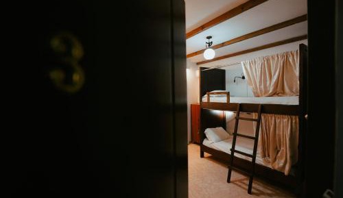Bed in 4-Bed Mixed Dormitory Room