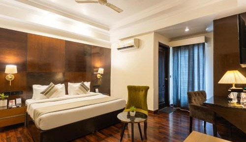 Deluxe Double Room with Balcony