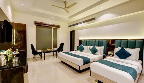 Premium Triple Room