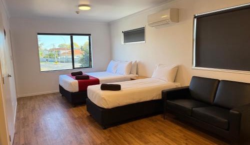 Deluxe Queen Room