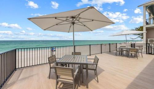 Beachfront Luxury 2 Bedroom Suite