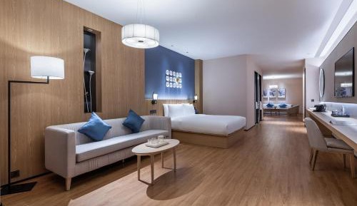 Deluxe Double Room with Bath