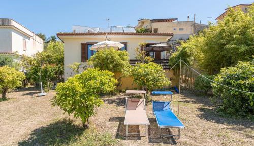 Villa with Garden View