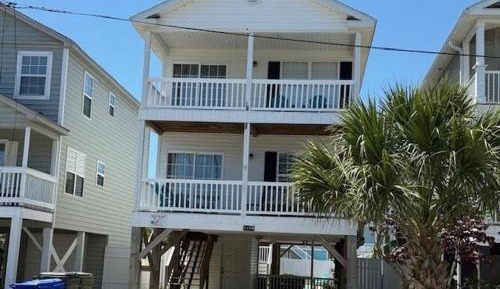 Four-Bedroom Holiday Home