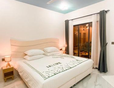 Deluxe King Room