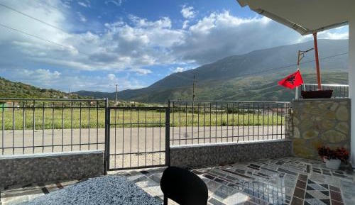 Twin Room with Mountain View