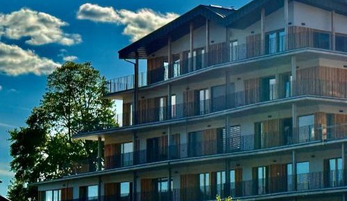 Deluxe One-Bedroom Apartment with Garden View