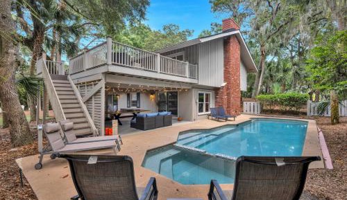 Four-Bedroom Holiday Home