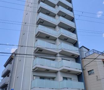 Studio with Balcony