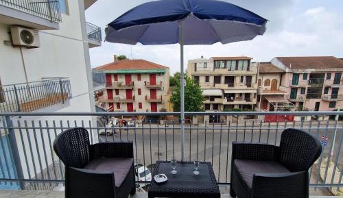 One-Bedroom Apartment with Balcony and Sea View