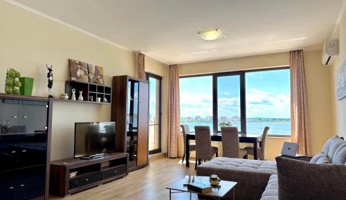 Two-Bedroom Apartment with Balcony and Sea View