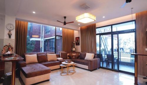 Family Two-Bedroom Apartment with View