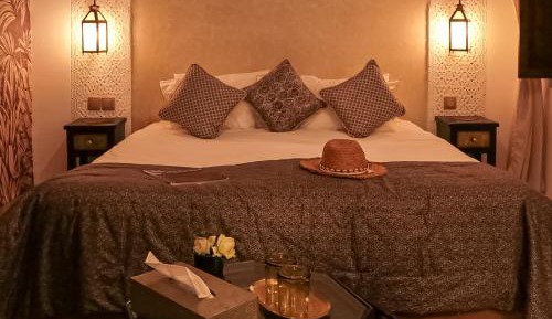 Twin Room with Private Bathroom